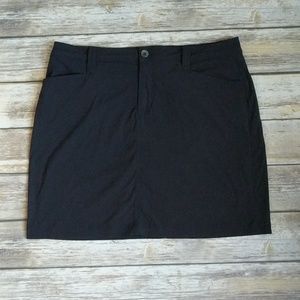 Eddie Bauer skort bathing suit material